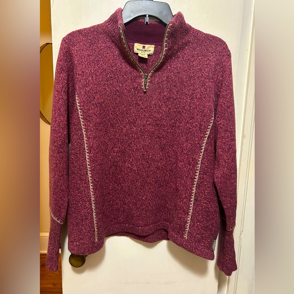 Vintage Woolrich “Vail” 1/4 zip pullover size medium in a dusty rose color.